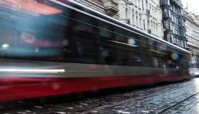 bad weather business tram high street