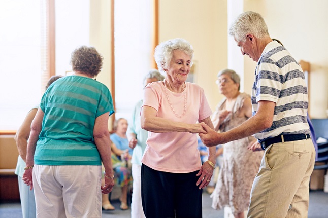 couple dancing